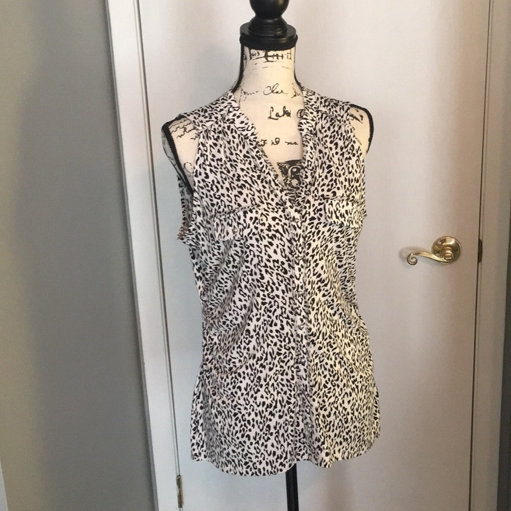 White House Black Market Sleeveless Top